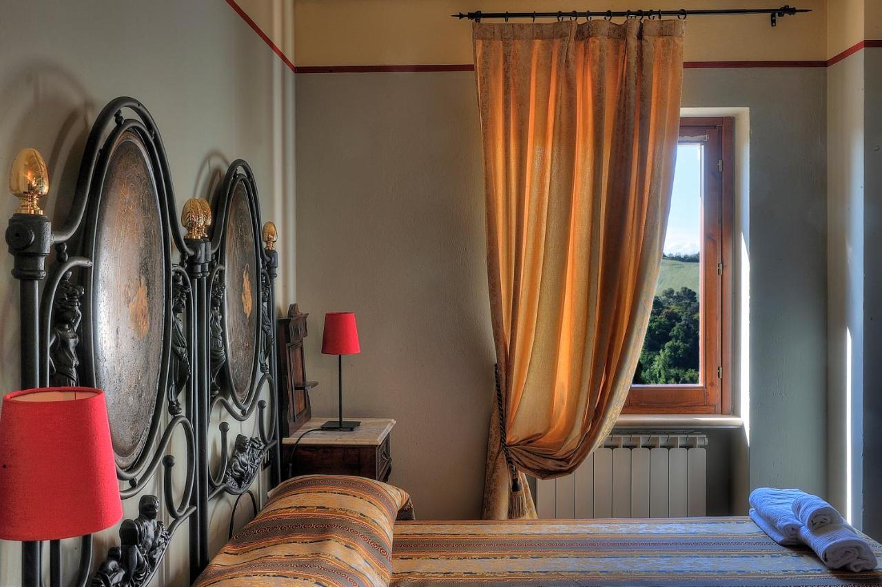 Albergo Diffuso Borgo Montemaggiore Montemaggiore al Metauro エクステリア 写真