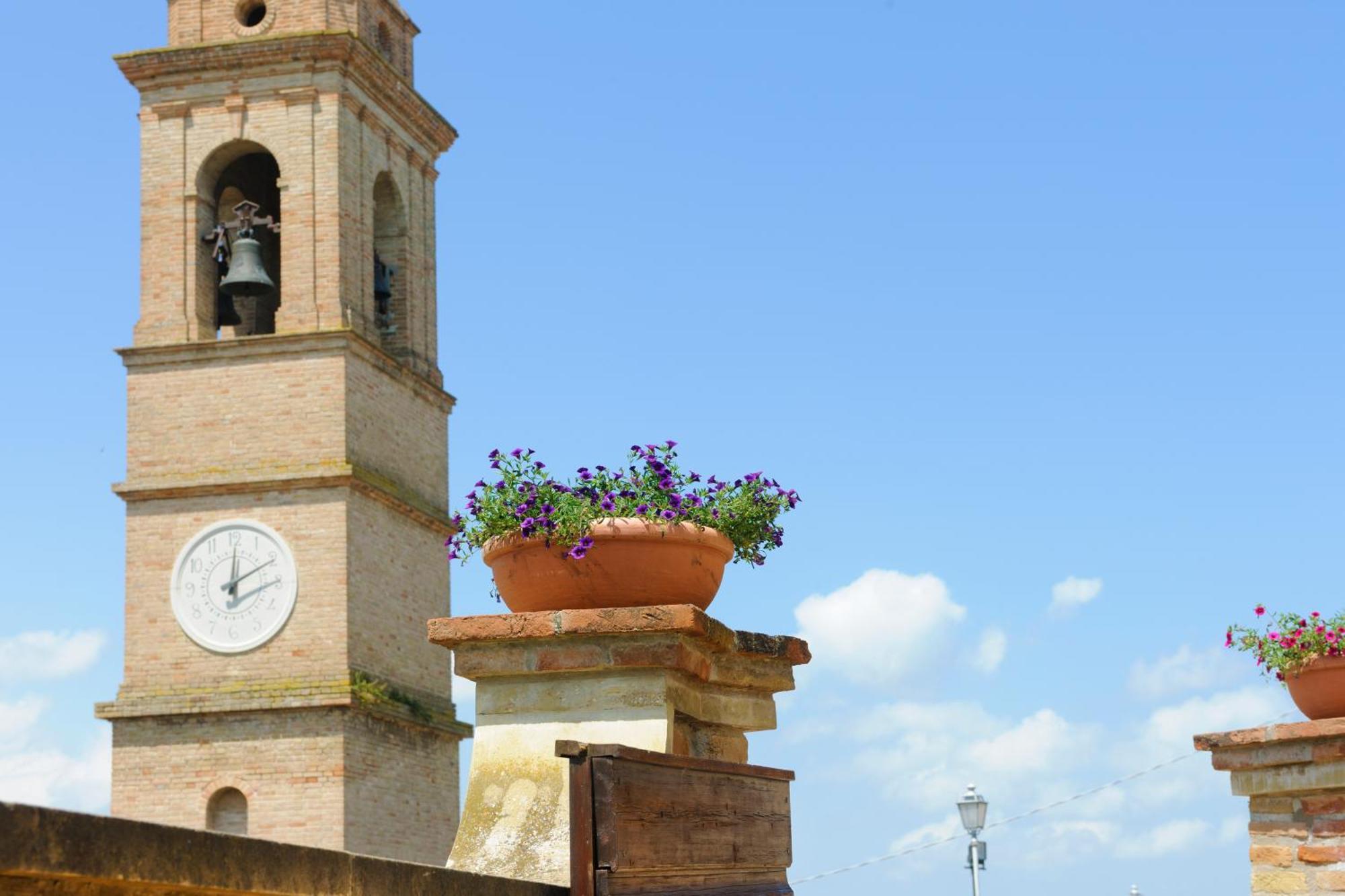 Albergo Diffuso Borgo Montemaggiore Montemaggiore al Metauro エクステリア 写真